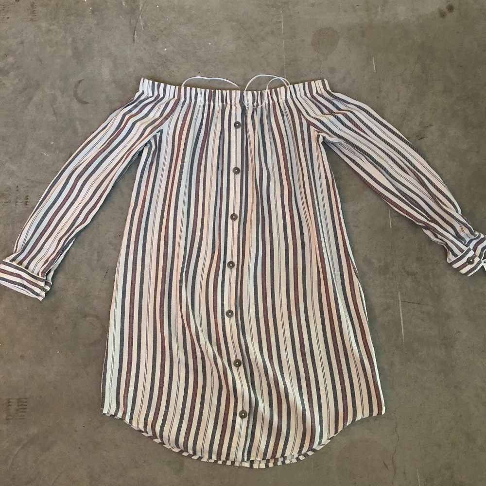 NWT WAYF dress off the shoulder